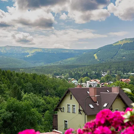 Apartment Panorama Gor: Center With Szrenica Mountain View *
