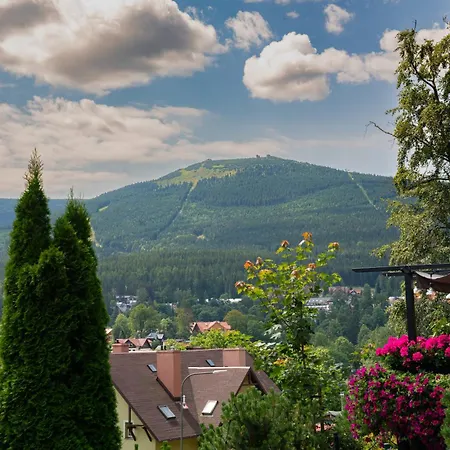 Panorama Gor: Center With Szrenica Mountain View Apartment