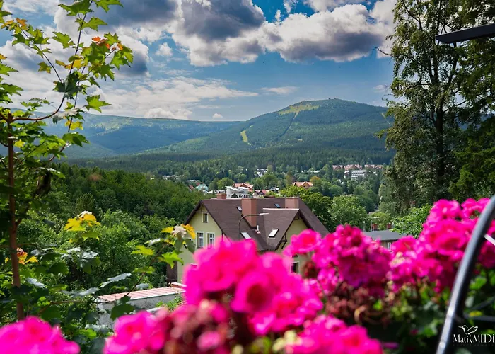 Panorama Gor - Centrum Miasta, Z Widokiem Na Szrenice * Szklarska Poręba