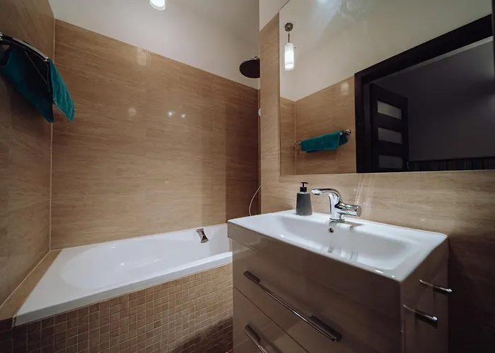 Panorama Gor - Centrum Miasta, Z Widokiem Na Szrenice * Szklarska Poręba