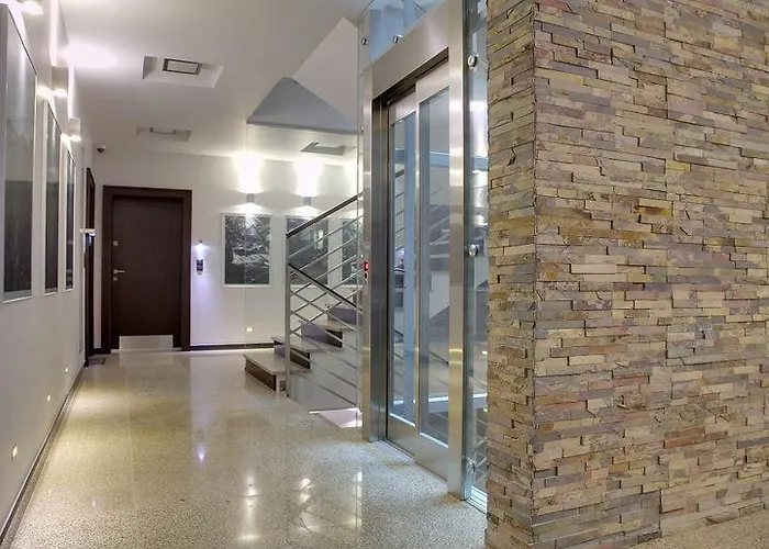 Panorama Gor - Centrum Miasta, Z Widokiem Na Szrenice