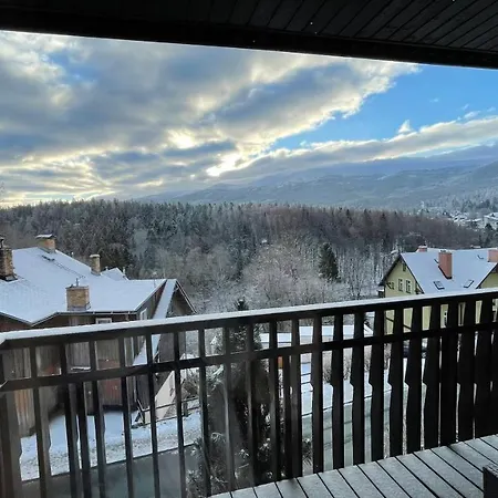 Panorama Gor - Centrum Miasta, Z Widokiem Na Szrenice *